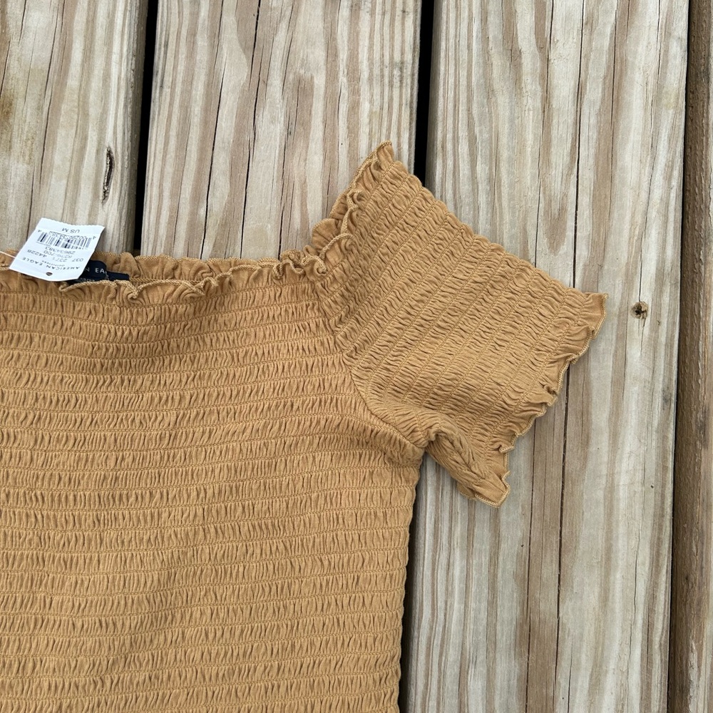 American eagle smocked off the shoulder ruffle top Size Medium New With Tags - Picture 5 of 15